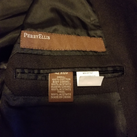 Perry Ellis Jacket - Picture 3 of 7